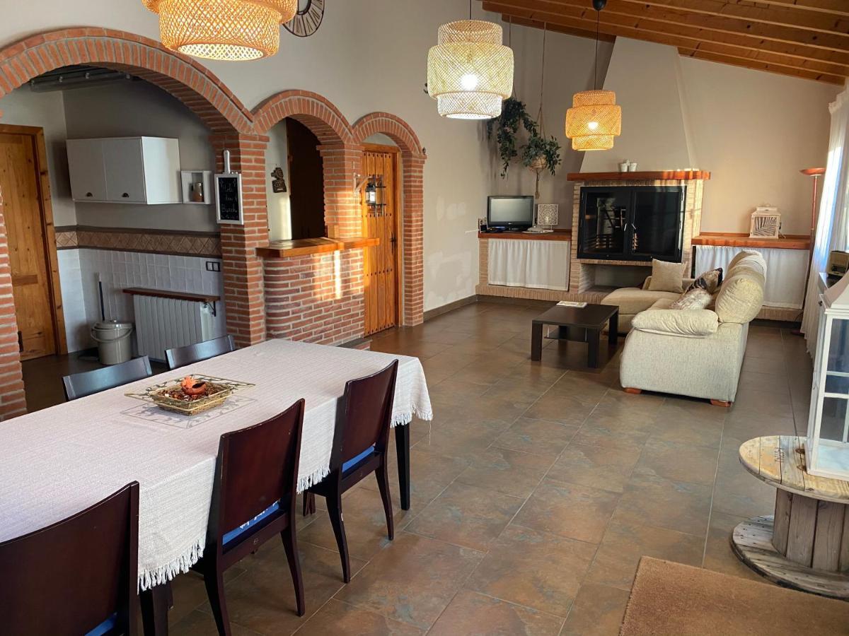 Villa Molí den burch Santa Eulalia de Ronsaná Exterior foto